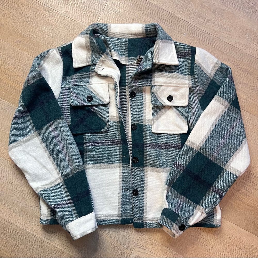 Green And white flannel Shacket - Medium